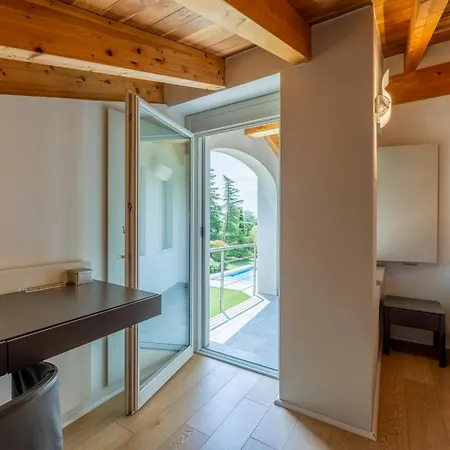 Casa Del Marchese With Private Pool, Castell'arqua Villa *